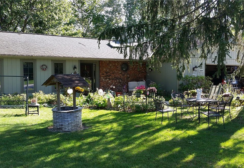 1st image of 10803 Clear Brook Cir