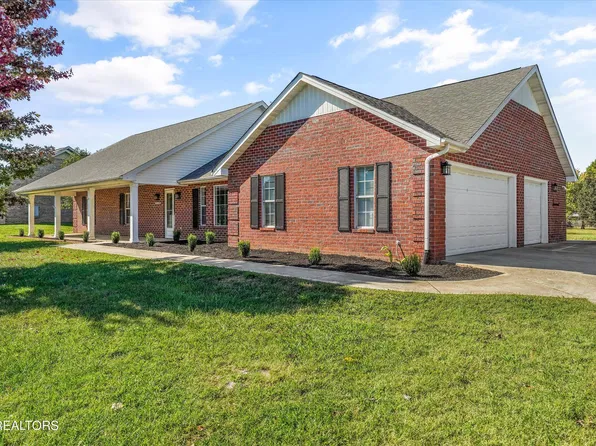 2339 Sir Edward Ln, Maryville, TN 37803