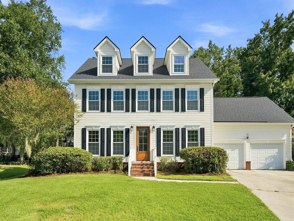 1st image of 141 Dominion Ct