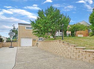 1714 Hollyrood Rd, Pittsburgh, PA 15227