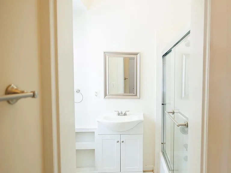 131 N Washington St #4 — Photo 10
