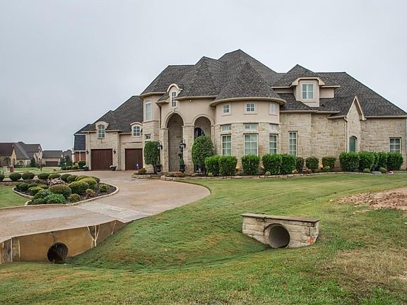 2nd image of 5932 Lakeside Dr