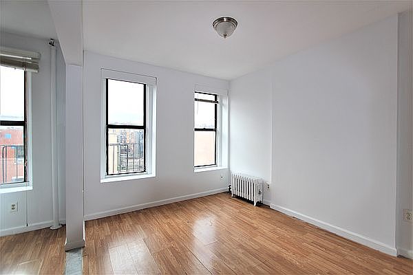 2nd image of 405 E 117th St #4R