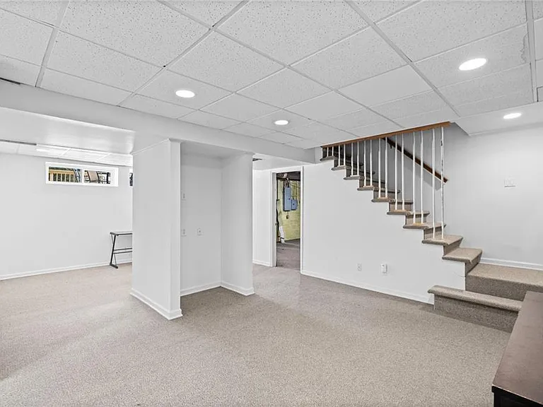 5291 Manhasset Cv — Photo 32