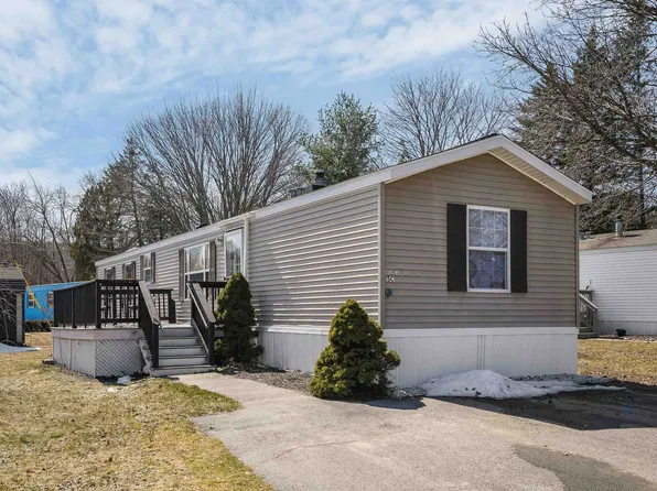 128 Dartmouth Circle, Newmarket, NH 03857