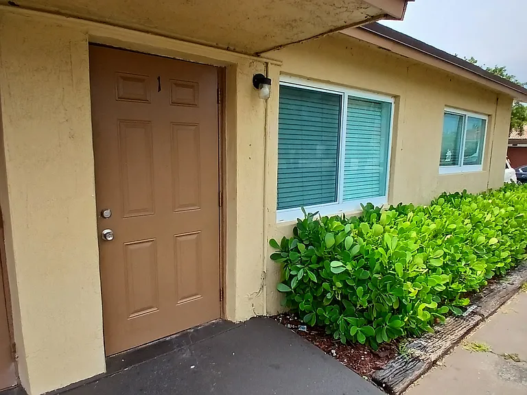 619 NW 6th Ave #1 — Photo 1