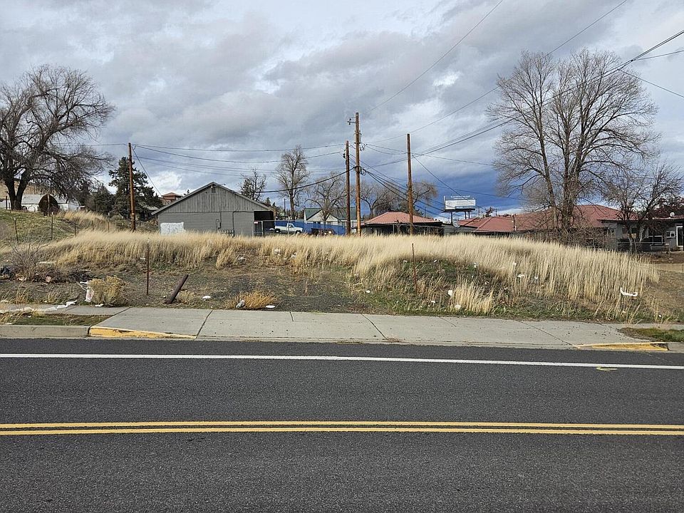 1st image of 2200 NW Poplar Street