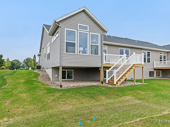 3rd image of 7572 Brook Villa Pl #5