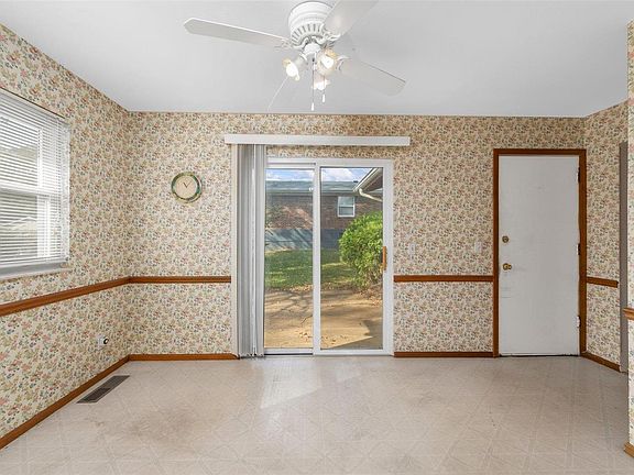 4th image of 4384 Miletus Dr