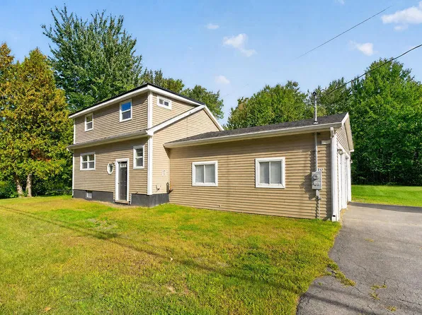 1217 Stillwater Avenue, Bangor, ME 04401