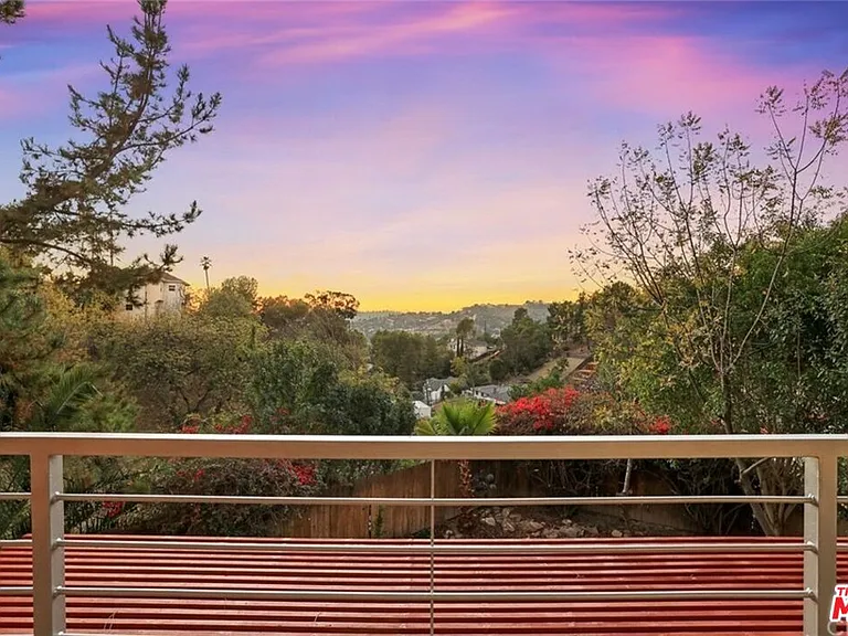 728 Montecito Dr — Photo 19