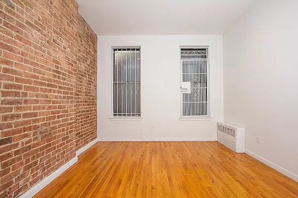 Rented by CitySites Real Estate Group | media 11