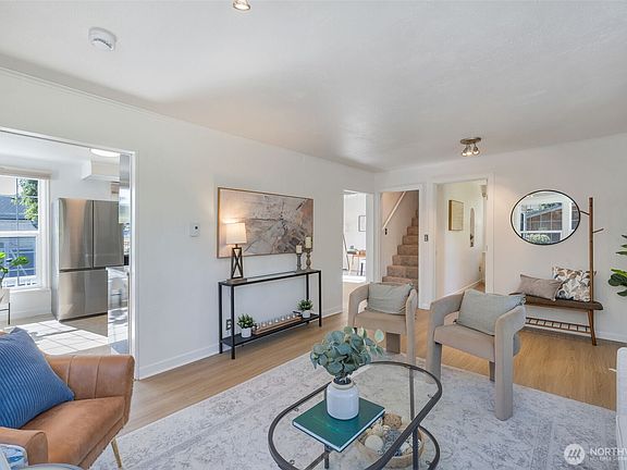 5th image of 9827 22nd Avenue SW