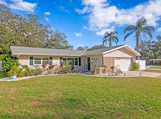 1000 Woodbrook Dr, Largo, FL 33770