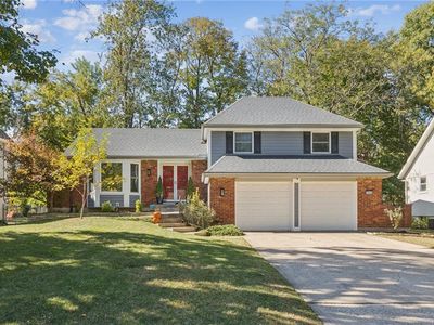 7818 Westgate Dr, Lenexa, KS, 66216