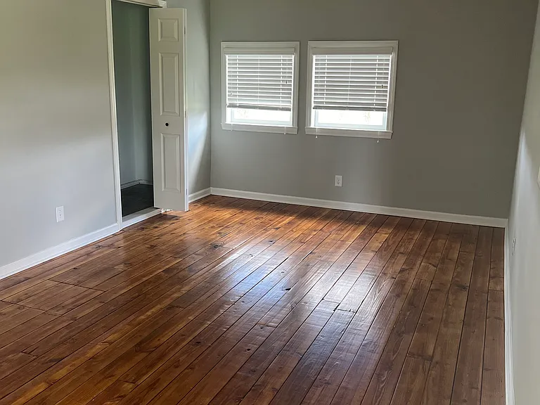 515 Paddock Ln — Photo 11