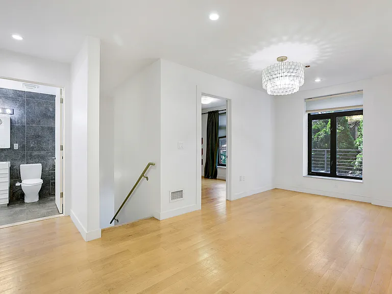 730 Lafayette Ave #1L — Photo 7