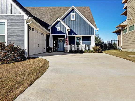 3rd image of 1031 Saint Thomas Ct