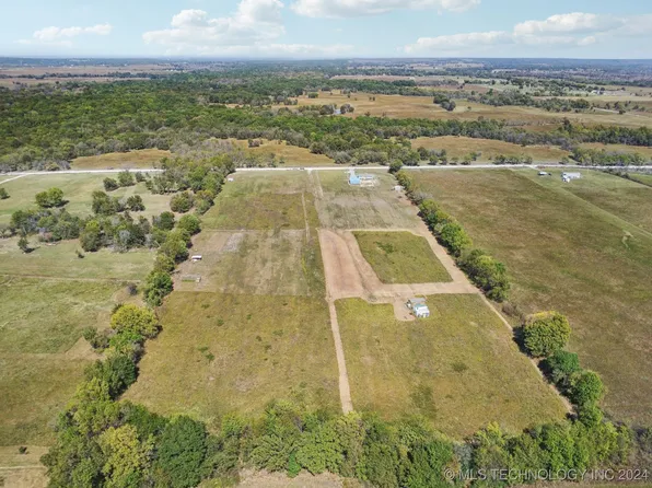 Happy Camp Rd, Beggs, OK 74421