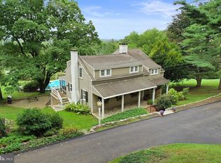 1750 Crows Nest Ln, York, PA 17403