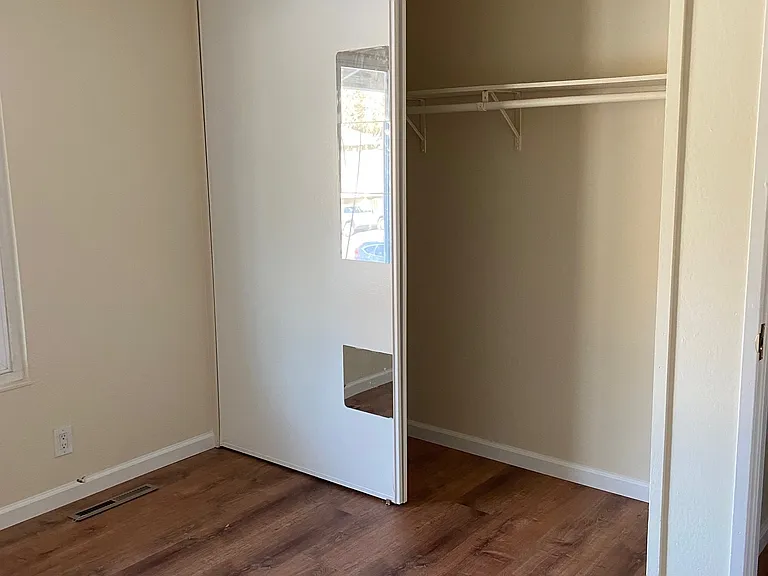 2091 Olivera Rd — Photo 10