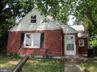 6900 Barton Rd, Hyattsville, MD 20784