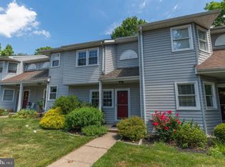 81 Old Mill Ln, Holland, PA 18966