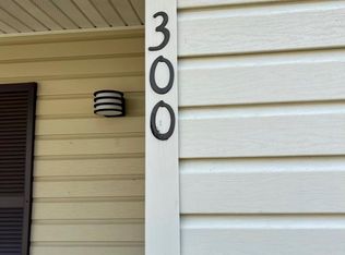 300 N Grove Cir, Brandon, MS 39047