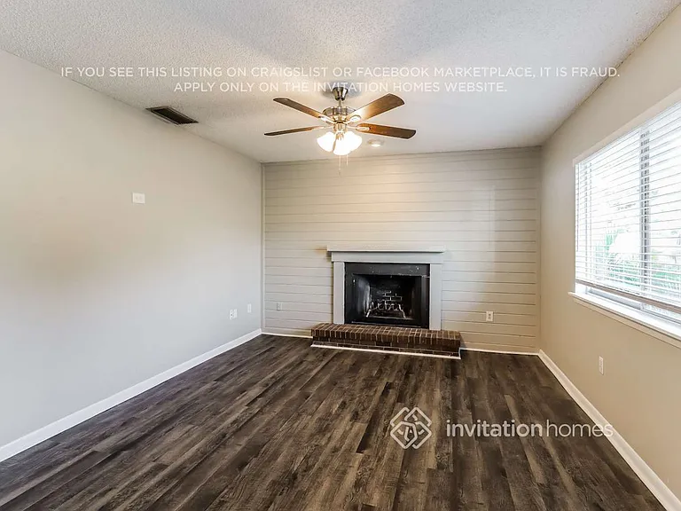 1306 Gulfview Woods Ln — Photo 5
