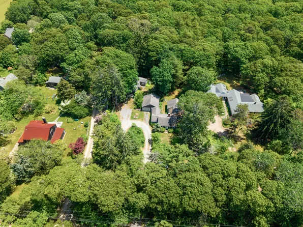 132 South Rd, Chilmark, MA 02535