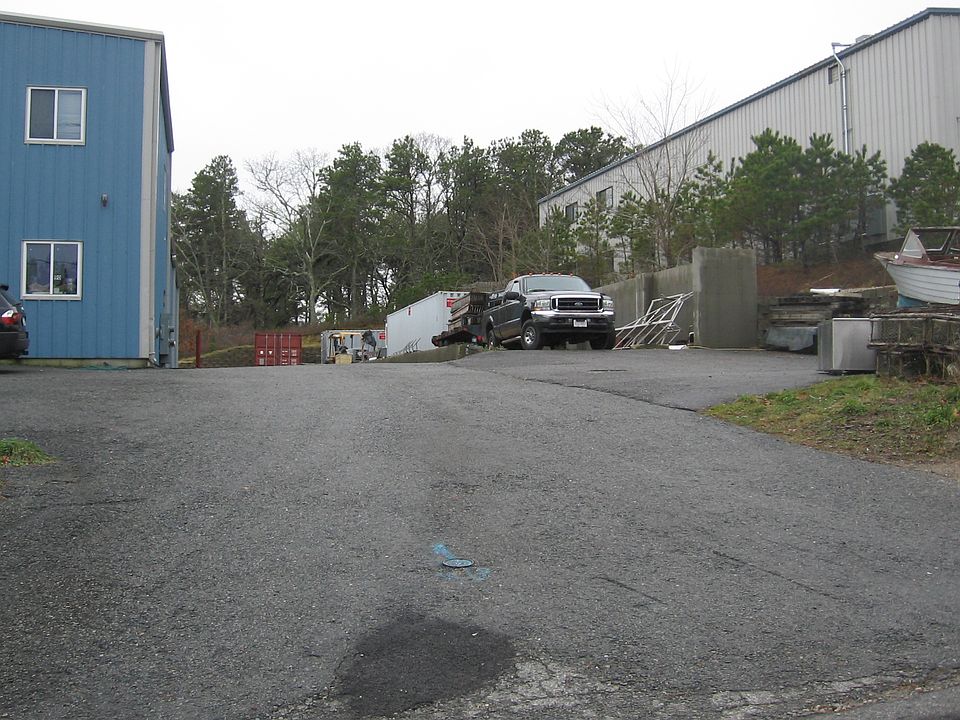 1st image of 82 Commerce Park S