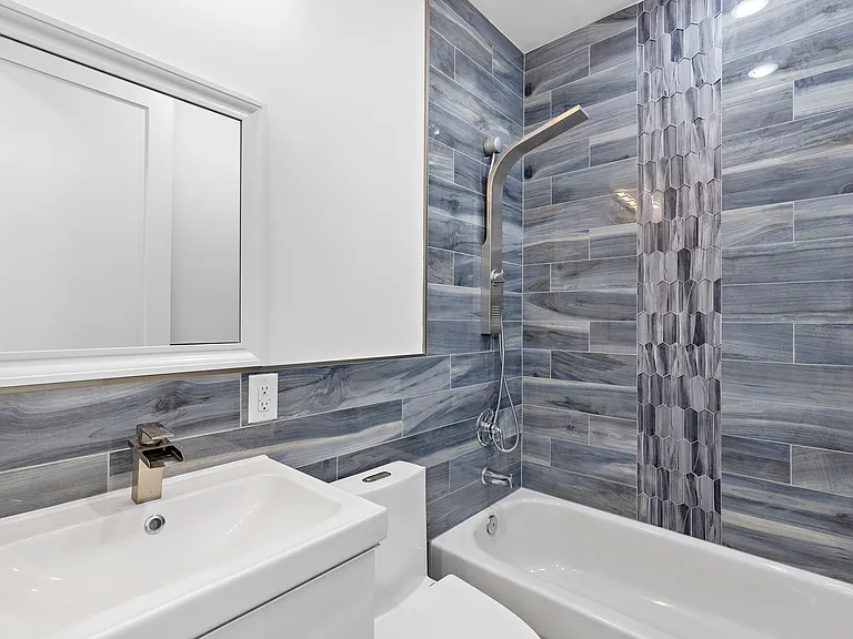 66 Poplar St #103 — Photo 6