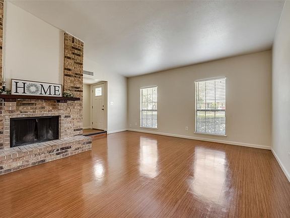 3rd image of 1801 Natchez Ct