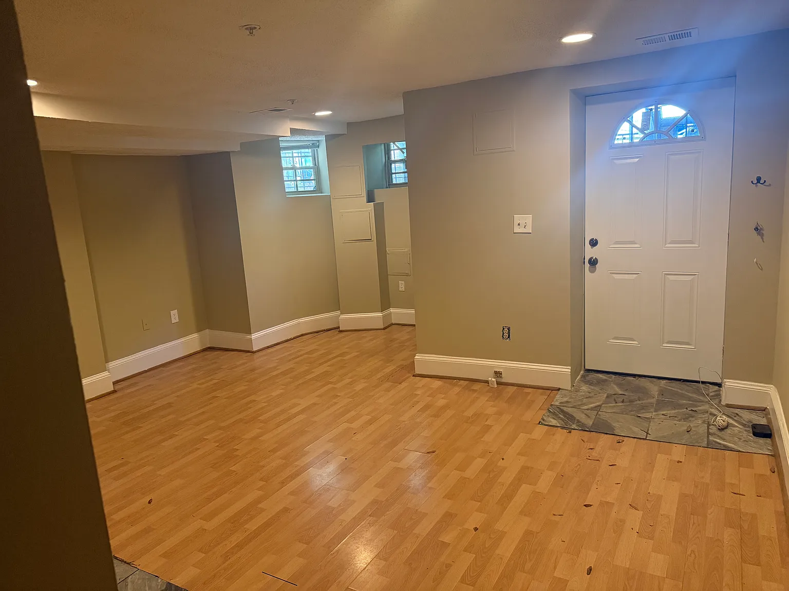 2 bed, 1200 sqft, $2,500 — Photo 1