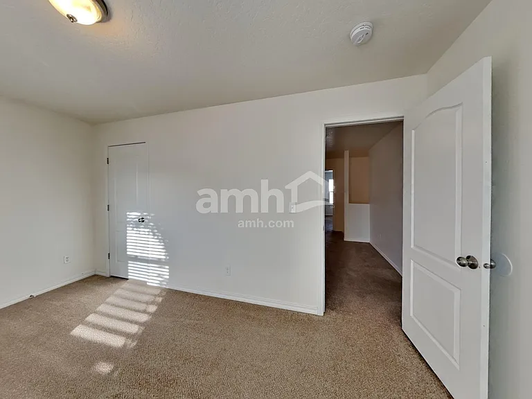 372 W Wood Owl Dr — Photo 27