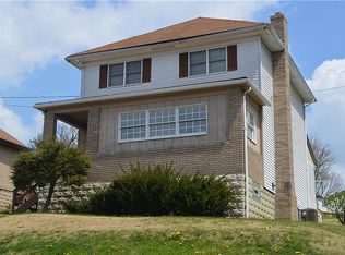226 N Cherry Ave, Houston, PA
