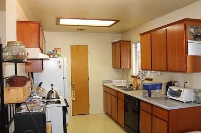 4th image of 2454 McKinleyville Ave