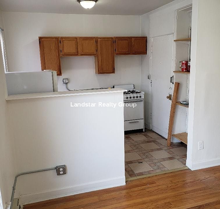 1st image of 3267 W Wrightwood Ave APT 1z