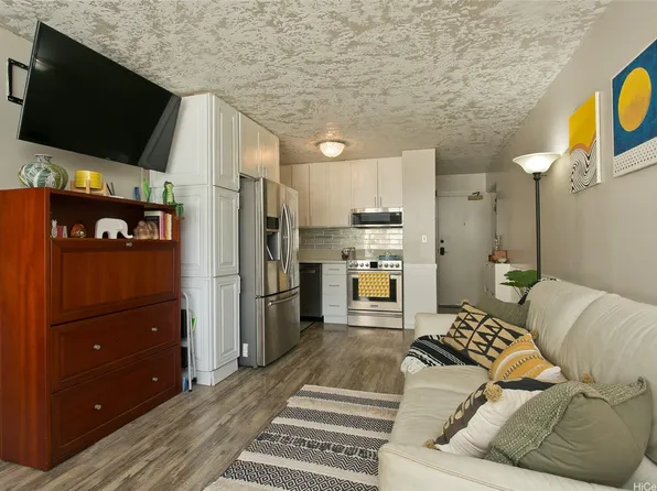 225 Kaiulani Ave APT 506, Honolulu, HI 96815
