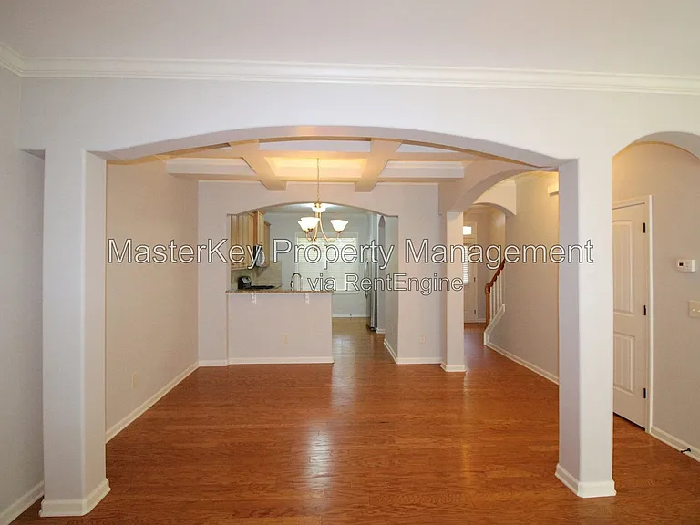 533 Matheson Pl — Photo 5