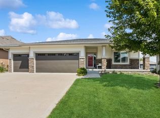 2771 NW 167th St, Clive, IA 50325