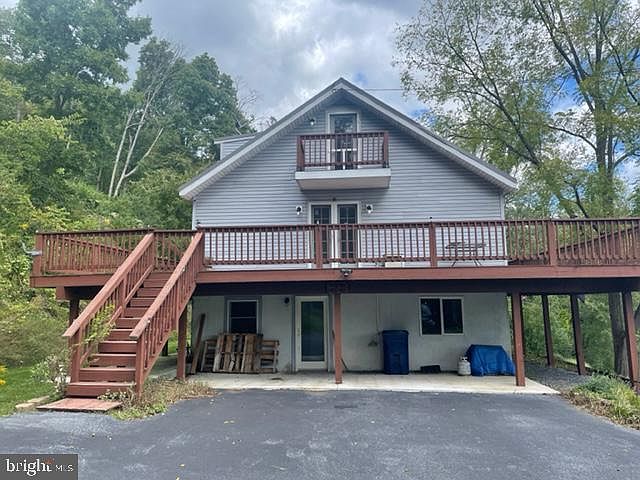 1st image of 304 Witmer Rd