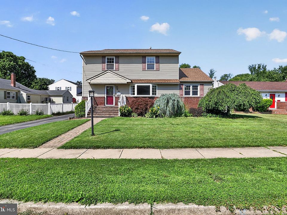 1st image of 50 Ward Ave
