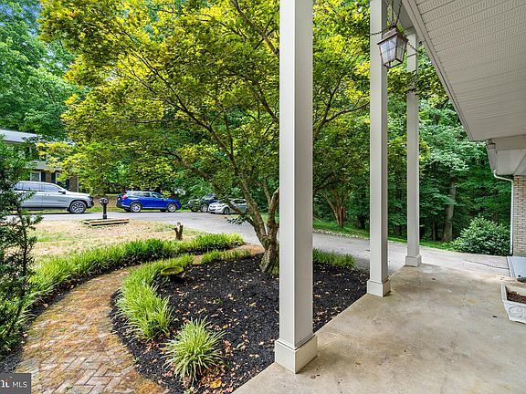 2nd image of 9850 Wellhouse Dr