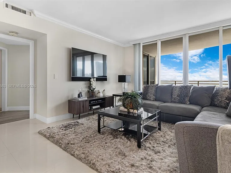 848 Brickell Key Dr #3905 — Photo 16