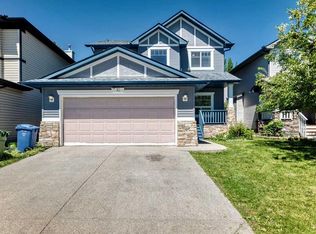 10 S Hidden Creek Hts NW, Calgary, AB T3A 6K8