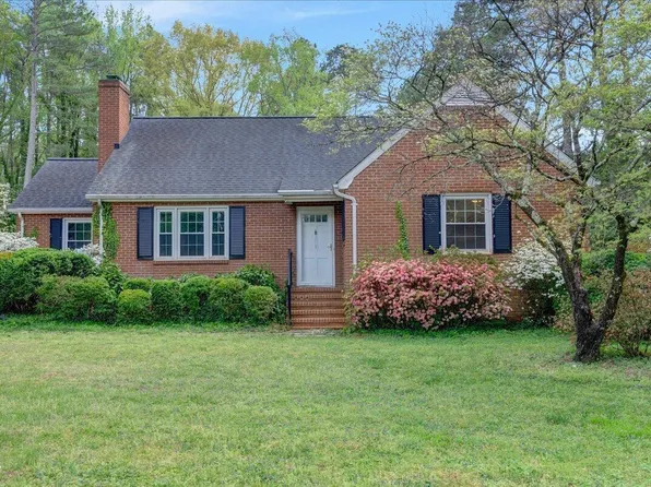 319 Graham St, Warrenton, NC 27589