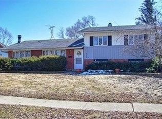 515 E Thacker St, Hoffman Estates, IL 60169