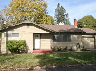 1217 Burbank Ave, Santa Rosa, CA 95407