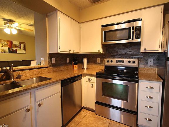 5th image of 820 North St APT 15